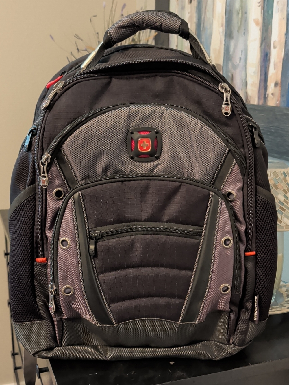 Swiss Gear Men's Black and Gray Tech Backpack – Durable Travel & Laptop Bag